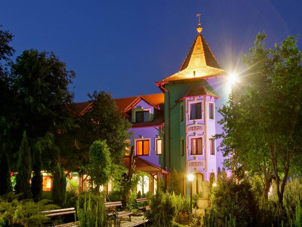 Vinski Dvor Palić Extérieur photo