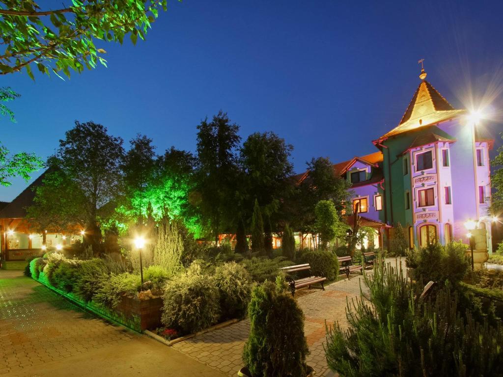 Vinski Dvor Palić Extérieur photo